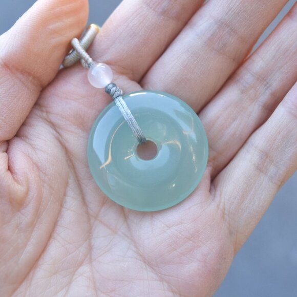 Green Agate Peace Buckle Donut Necklace - 平安扣 - Picture 5 of 5